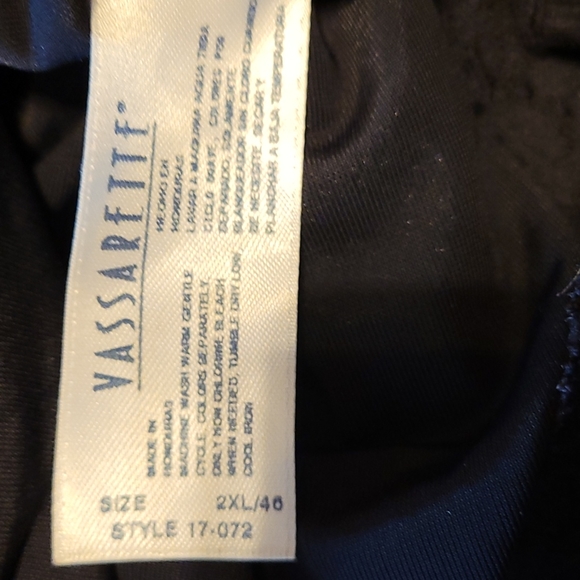 2 new black camisoles - Picture 3 of 3